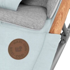Maxi-Cosi Kori Wippe Essential Grey 15 Maxi-Cosi Kori Wippe Essential Grey -Baby Life Verkauf 2835050110u4y2020 2020 bouncer kori grey essentialgrey premiumdesign side