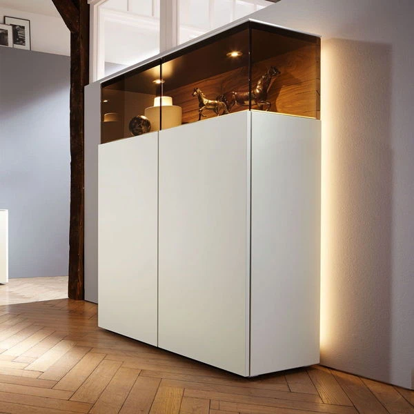 Hülsta Gentis 8R Vitrine - Hochglanz-Lack Akzent Naturstamm - 2 Türen Mit Glasfüllung 2 Hülsta Gentis 8R Vitrine - Hochglanz-Lack Akzent Naturstamm - 2 Türen Mit Glasfüllung – Bild 2